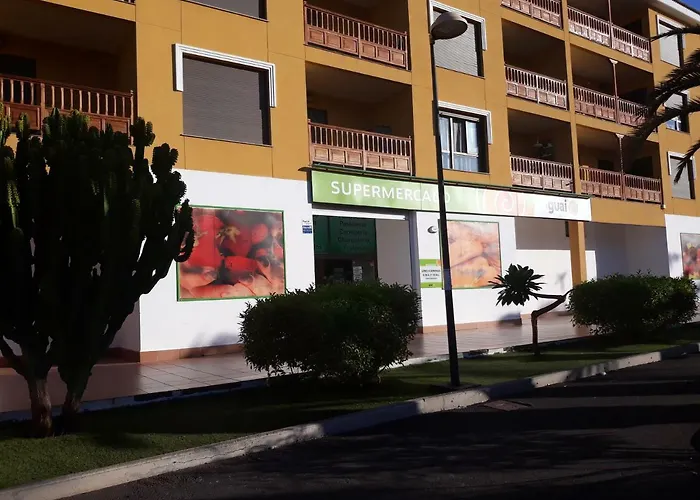 Apartment In Arona